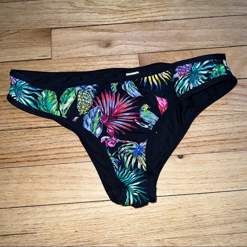 Bikini bottoms